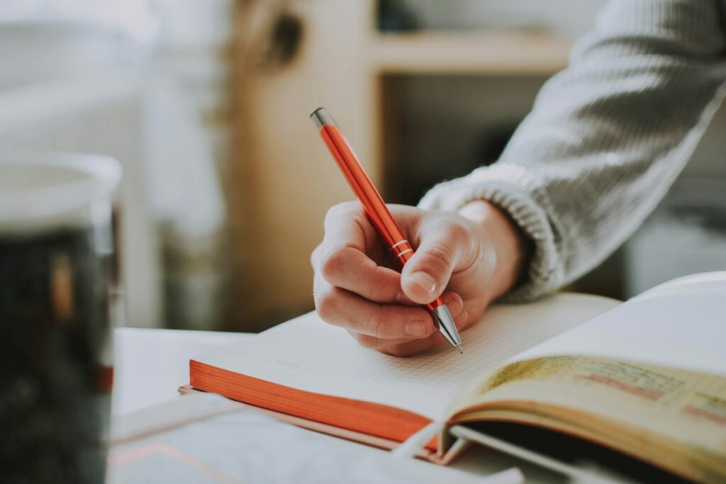 How Do Undergraduate and Postgraduate Nursing Essays Differ in the USA, UK, Canada and Australia? | Nursing Dissertation Support