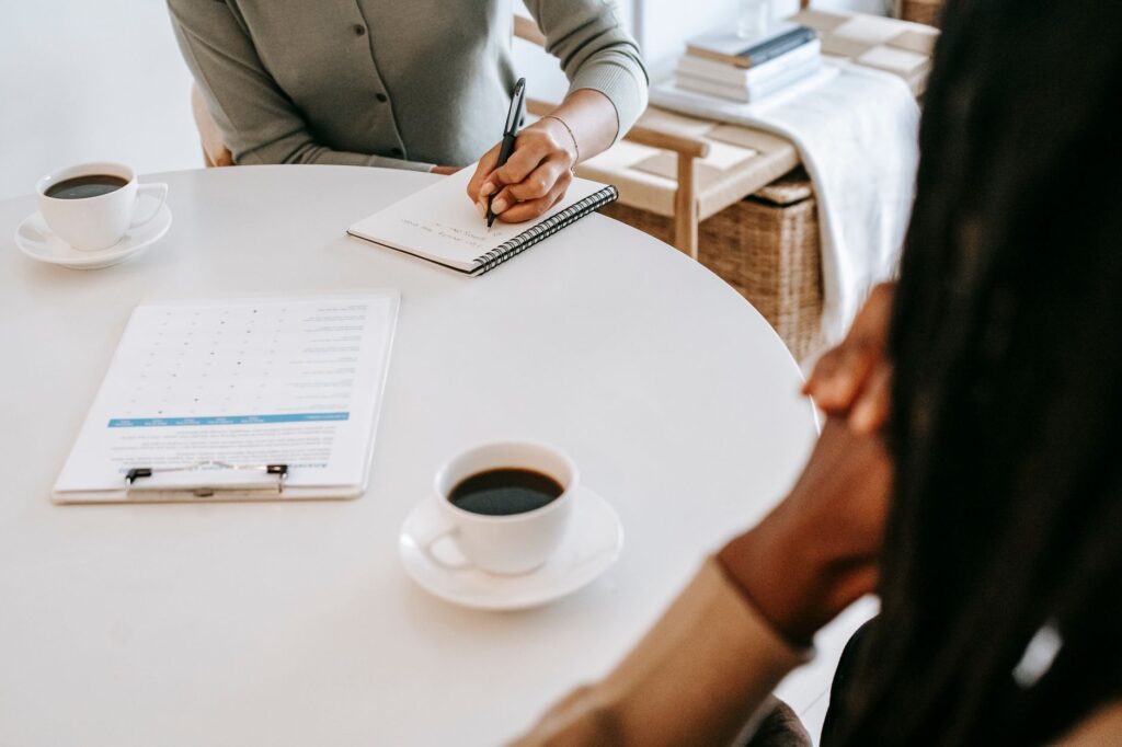 How to Write Neutral Follow-Up Prompts for Nursing Research Interviews | Nursing Dissertation Service